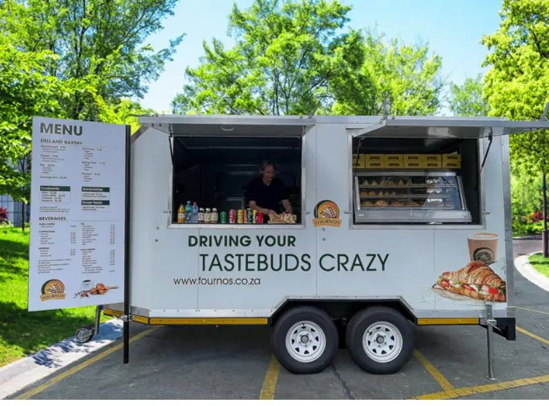 Food Truck With Snacks - Piccole macchine per snack elettriche mobili