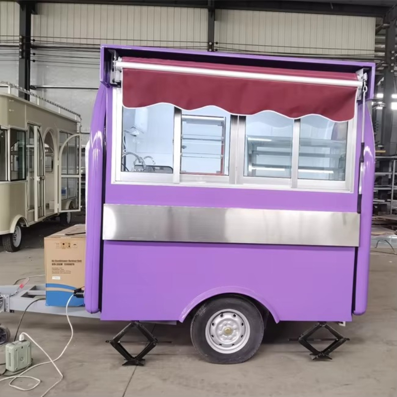 Carretto per Hot Dog, Rimorchi - Food Truck With Snacks recensione e prezzo